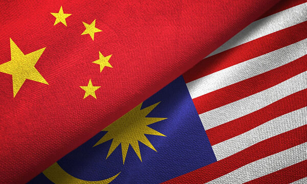 Malasia y China firman un acuerdo de exención de visado para impulsar los intercambios y la cooperación