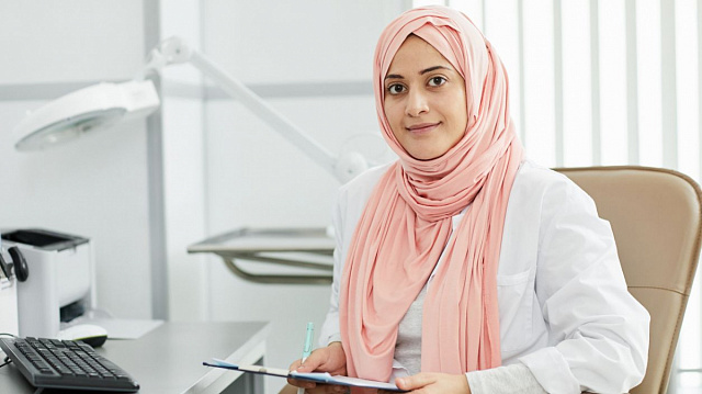 Emiratos Árabes Unidos ocupa el primer lugar en número de instalaciones sanitarias acreditadas en 2025