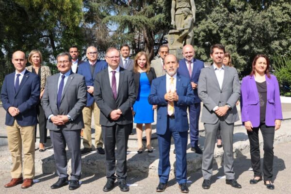 Chile | MOP firma convenio con ocho #Uestatales para mejorar el acceso al agua potable en zonas rurales del sur