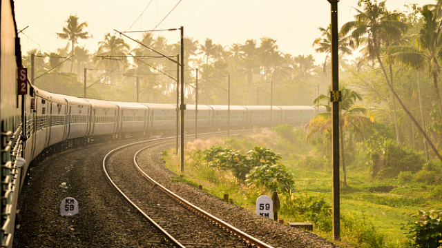 India pronostican volúmenes récord de transporte ferroviario de carga en 2025