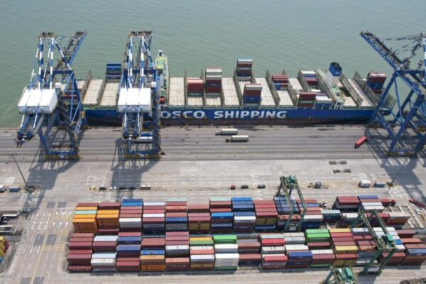 Se inaugura ruta directa entre el puerto chino de Guangzhou y la costa oeste de América Latina. Se inaugura ruta directa entre el puerto chino de Guangzhou y la costa oeste de América Latina.