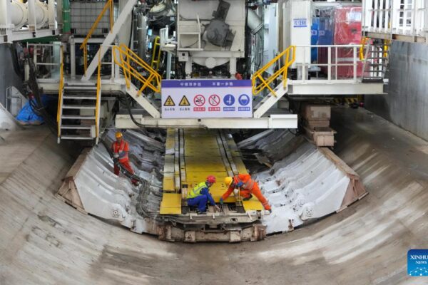 China | Máquina de escudo de la línea sur del túnel del río Amarillo comienza a perforar en Jinan
