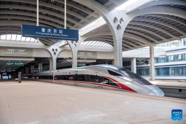 China | Recién construido ferrocarril de alta velocidad Chongqing-Xiamen comienza su prueba de funcionamiento