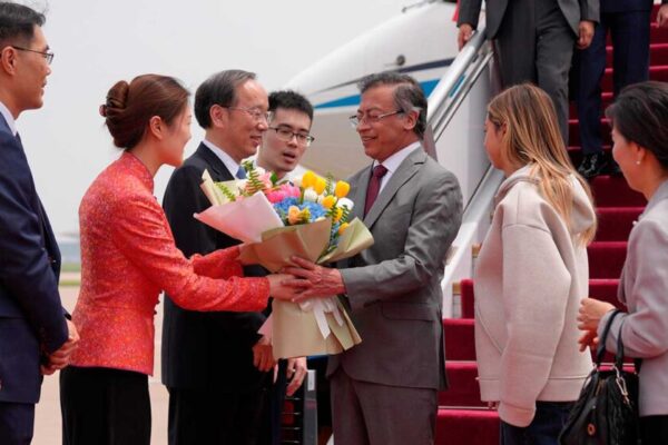 Colombia | Visita oficial del presidente Gustavo Petro a la República Popular China.