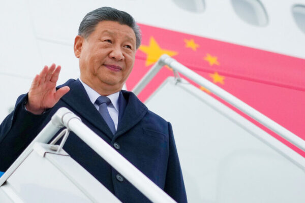 Xi Jinping llega a Moscú para honrar la gesta del pueblo soviético en la Gran Guerra Patria