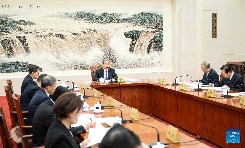 China | Legisladores chinos revisarán más a fondo proyecto de ley sobre promoción del sector privado