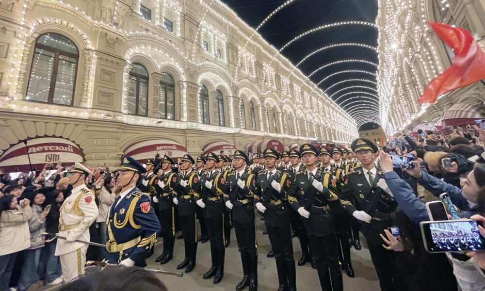Rusia | 80 Aniversario de la Victoria | Guardia de Honor del EPL (China) ensaya en Moscú.