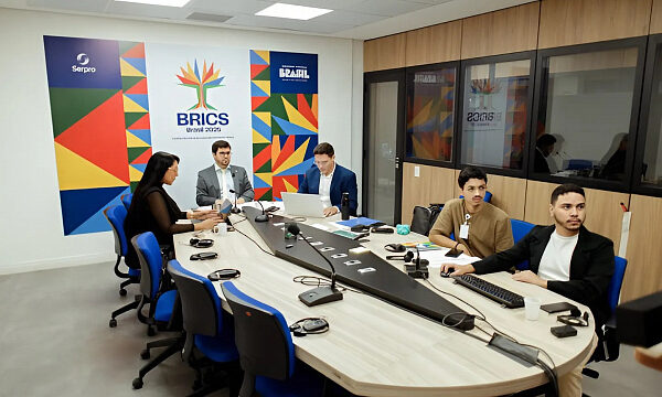 Brasil celebra el 10.º aniversario de la Red Universitaria Brics en reunión virtual Brasil celebra el 10.º aniversario de la Red Universitaria Brics en reunión virtual