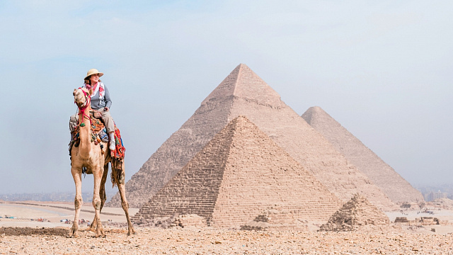 Egipto apunta a recibir 30 millones de turistas al año