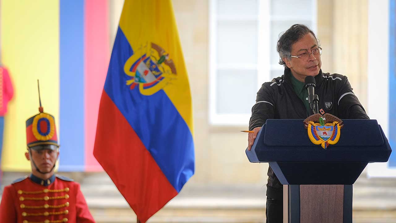 Colombia | Presidente Petro dijo que el acto de perdón a comunidad de San José de Apartadó fue ‘un tanto hipócrita’ porque no estuvo el Estado en su conjunto
