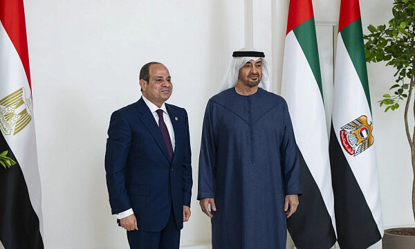 Presidentes de los Emiratos Árabes Unidos y Egipto debaten sobre la cooperación bilateral
