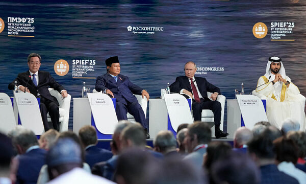 Vladímir Putin: BRICS representan el 40 % de la economía mundial