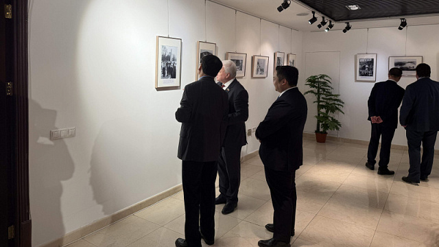 En Moscú se exhibió una crónica fotográfica de la cooperación ruso-china