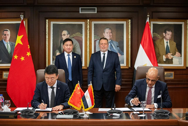 Egipto y China refuerzan su alianza con la firma de acuerdos estratégicos