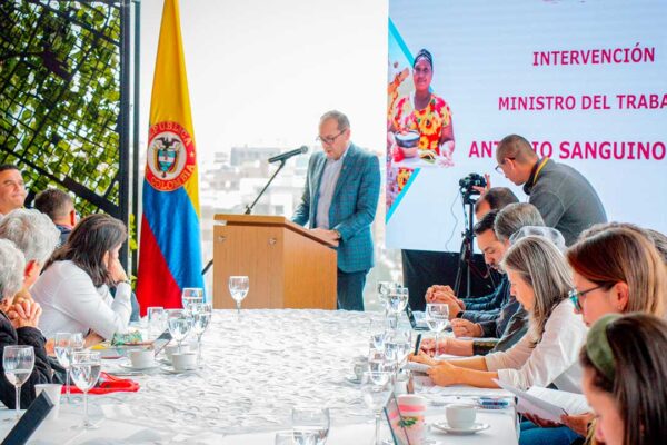 Colombia | Ministerio del Trabajo, en cabeza de Antonio Sanguino, asumió la presidencia del Consejo Nacional de Economía Popular