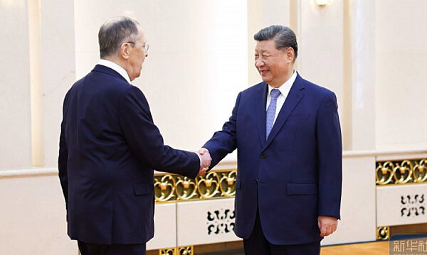 Presidente de la República Popular China se reunió con el ministro de Asuntos Exteriores de Rusia
