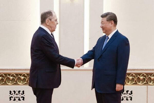 Xi Jinping recibe a Lavrov e impulsa una asociación más profunda con Rusia.