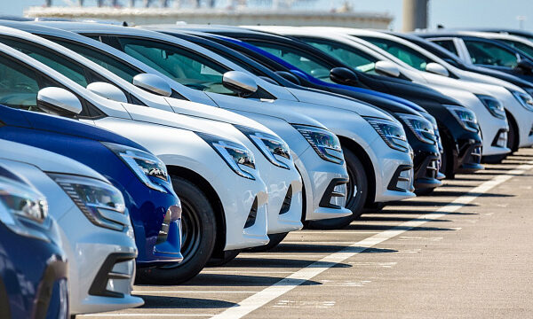 India registra un crecimiento del 22 % en exportaciones de automóviles en el primer trimestre