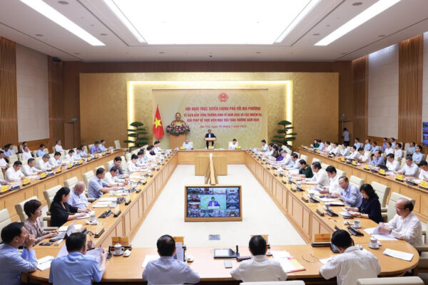 Vietnam | Firme determinación de lograr la meta de crecimiento entre 8,3% y 8,5%.