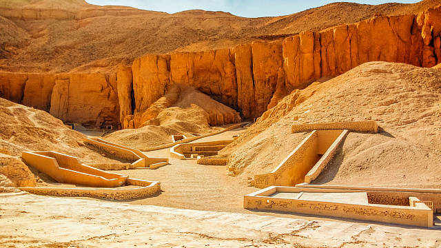 Descubren tumbas de hace 4.000 años en Egipto