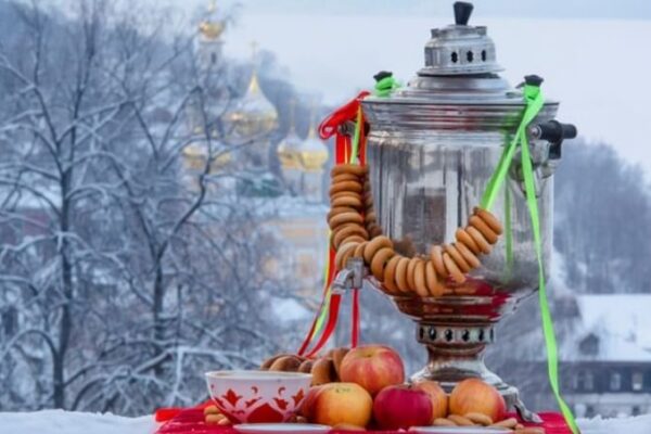 El samovar, símbolo de la tradición del té en Rusia.