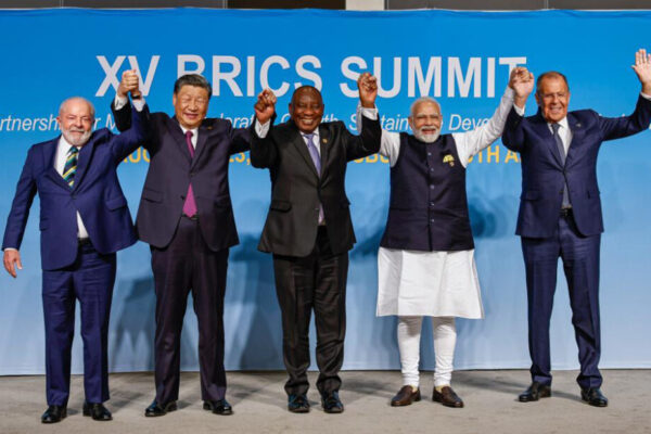 Argentina | El rechazo a los BRICS y cómo aislarse del mundo.