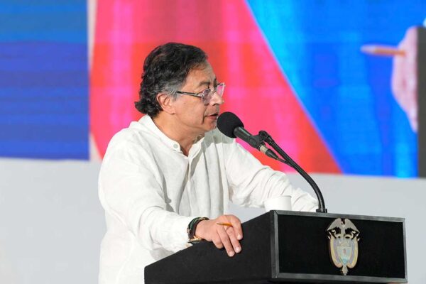 Colombia | Presidente Petro propone a Corte Suprema crear sala ambiental para ‘solucionar conflictos entre la codicia y la vida’
