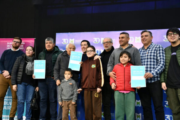Argentina  | Provincia de Buenos Aires |  Más familias acceden a la seguridad jurídica sobre sus viviendas