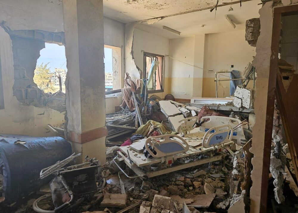 Genocidio palestino | Israel ataca de nuevo el hospital Nasser y asesina a más de 20 personas incluidos 5 periodistas.