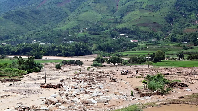 Lluvias torrenciales en Vietnam provocan muertes y desapariciones