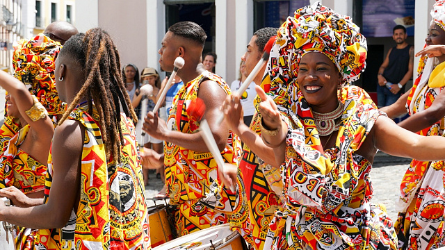 Académico nigeriano insta a fortalecer lazos culturales y lingüísticos entre Brasil y África